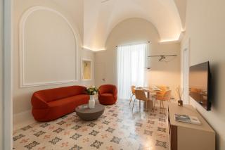 Exclusive 2bds Palace with Sea-view Terrace and Jacuzzi Tubs - 5