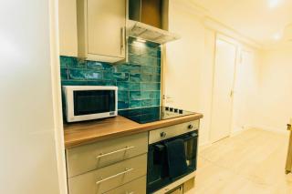 Central Cardiff Cozy 2BR near stadium shops Uni - 2