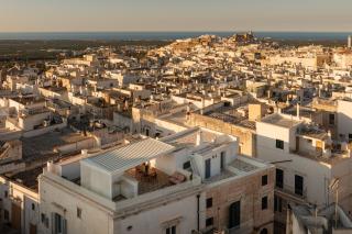 Exclusive 2bds Palace with Sea-view Terrace and Jacuzzi Tubs - 1