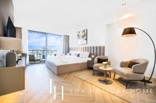 LUX The JW Marina Studio 2 - 8