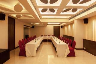 Hotel Anantha Executive Suites - 3