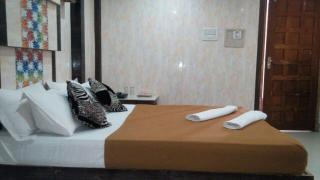 Hotel Raj Empire - 8