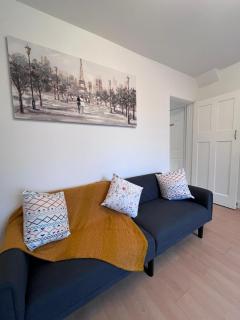 2-Bed Family House Nr Nottingham City Hospital, Arnold, Mansfield with Free WiFi - 8