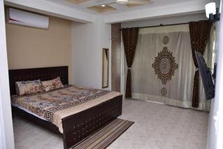 Minimal 3 Bedroom Apartment - 0