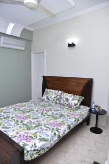 Minimal 3 Bedroom Apartment - 3