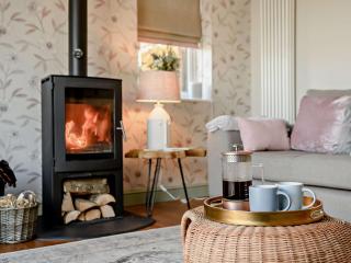 3 Bed in Amberley 89898 - 7