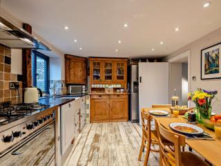 3 Bed in Blakeney 75010 - 8