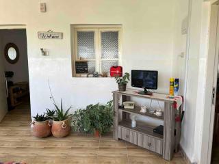 Spacious Villa near Ma'in Hot Springs & Mount Nebo - 2