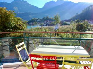 Les Roseaux du Lac - 7 appartements situés dans une résidence posée au bord du lac d'Annecy - 7