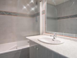Studio 30m² Sud/Ouest, ski au pied, linge inclus, près pistes - FR-1-449-79 - 7