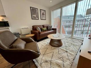 Luxury 2 bed Apartment Bracknell - 7