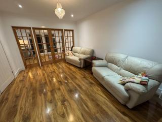 Purley Home - London & Gatwick 20 Mins Away - 6