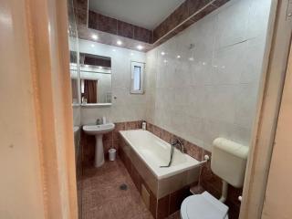 Prestigious Area Central Studio - 7