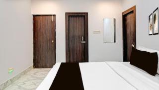 Hotel AI Near Shalimar railway station - 3