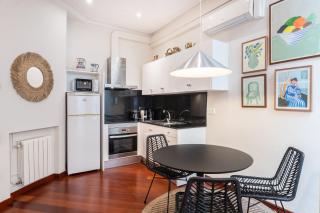 Modernist apartment in the best location, Eixample - 1