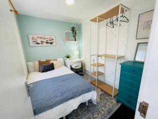 Double Room in Shared House - 3