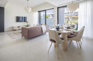 Frank Porter - Nara, The Valley - 2