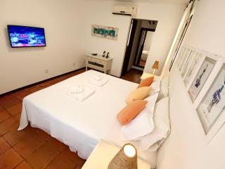 Casa Girassóis - 3 Suites / Rua da Praia do Amor - 5