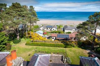 The Penthouse Self Catering - 9