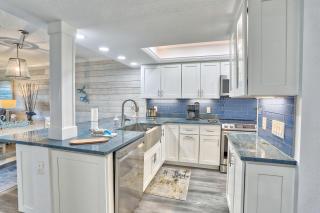 Land's End 11-302 Beach Front - Premier - 2