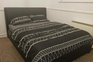 1 Bed House Sleeps 2 -Free Parking -Tv - 4