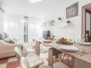 Apt 3 habitaciones cerca Histórico Sevilla 4px - 0