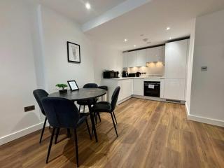 1 Bed Serviced Apartment Bracknell with parking 5 mins from station - 8