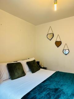 Longterm Stay City Centre Apartment 2 Bedrooms - 0