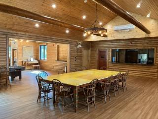 The Lodge at Pine Cone Lodge for Large gatherings! - 6
