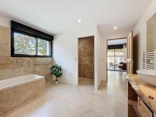 Suite parentale située dans le triangle d'or du Luberon - 2