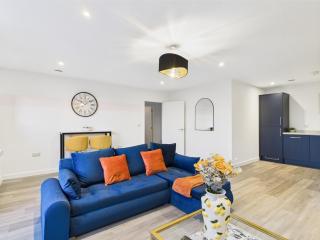 Relaxing Cooden Escape Stylish 3 Bed Flat - 6
