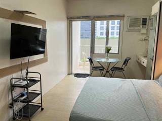 studio room with balcony - 4