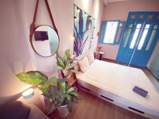 BLUE ROOM with BALCONY - 4