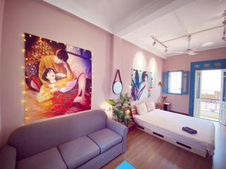 BLUE ROOM with BALCONY - 7