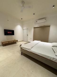 Luxury Sangam Stays - 9