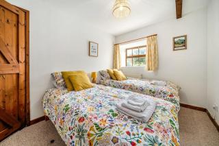 Cosy 2-Bedroom Retreat, Derbyshire Peak District - 6