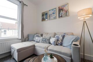 East London Flat - 6