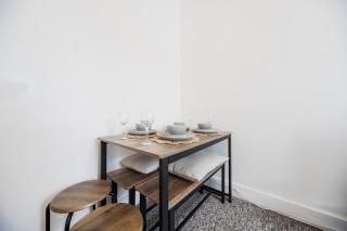 East London Flat - 3