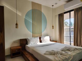 Goa Luxe 1BHK Apartment with Gym, Pool, Amenities - 5 Minutes Walk to Candolim Beach - 1