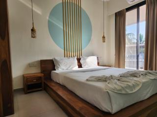Goa Luxe 1BHK Apartment with Gym, Pool, Amenities - 5 Minutes Walk to Candolim Beach - 9