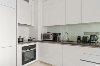 FIRST CLASS 1BR Cozy Luxe Escape - 5