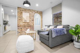 Darlinghurst NSW 2 Bedroom Apartment with NetFlix - 8