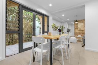 Darlinghurst NSW 2 Bedroom Apartment with NetFlix - 5