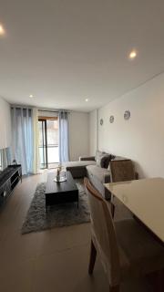 Elson Apartment - T1 - Cidadela - Security, Comfort - 1