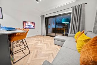The Salt Room Modern 1 Bedroom Home By AltoLuxo Short Lets Serviced Accommodation With Free Wifi & Parking - Moffat - 7