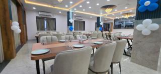 Starlight Restro and Hotel - 1