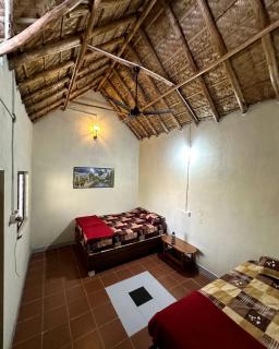 Pawan Homestay Hampi - 8