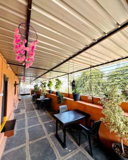 Pawan Homestay Hampi - 1