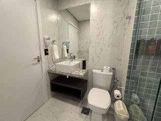 Apt steps from Shopping del Sol & La Galeria - 5