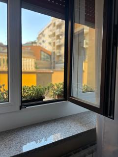 Cozy Apartment in via Canonica - 2